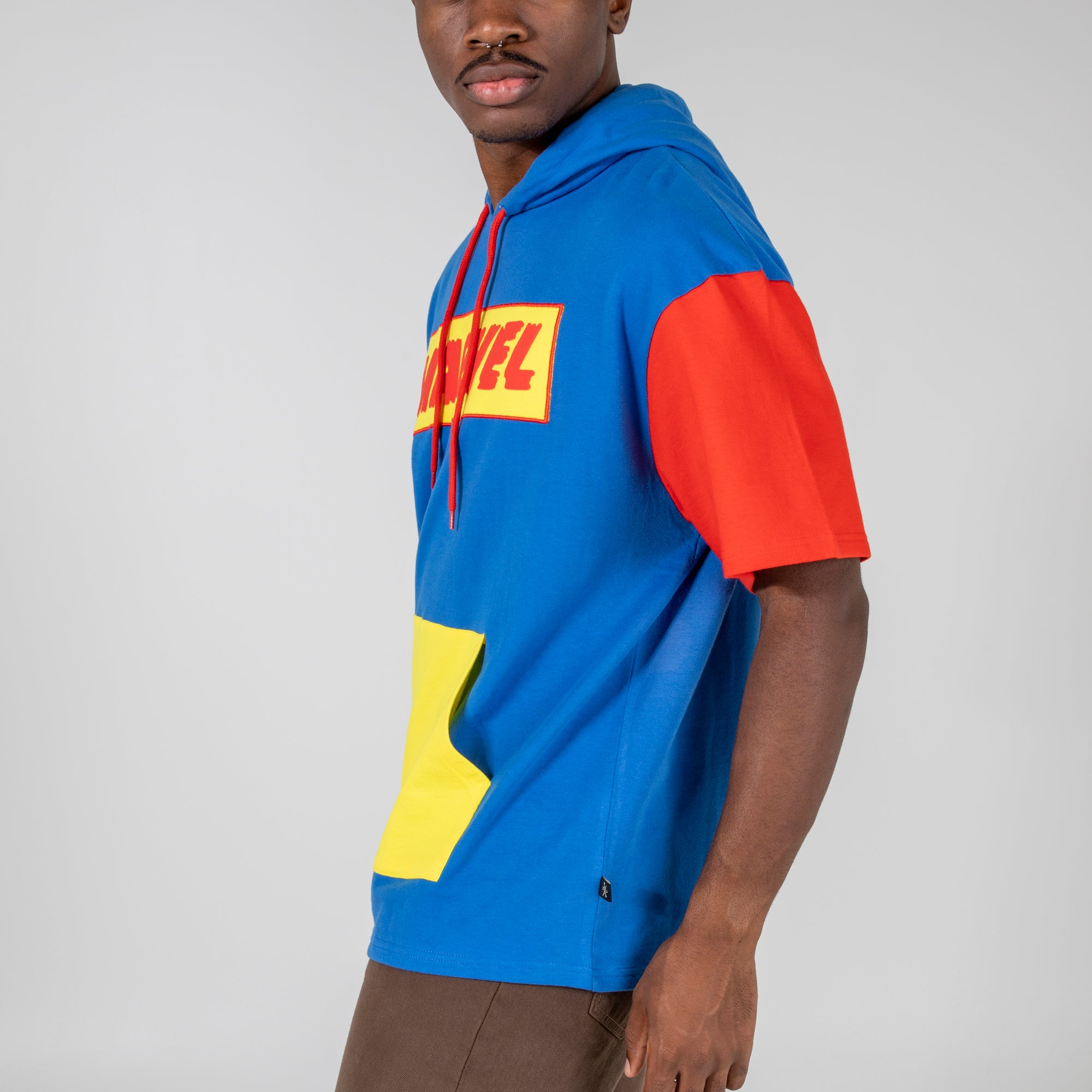 Sweat à capuche à manches courtes rétro Marvel Comics Group