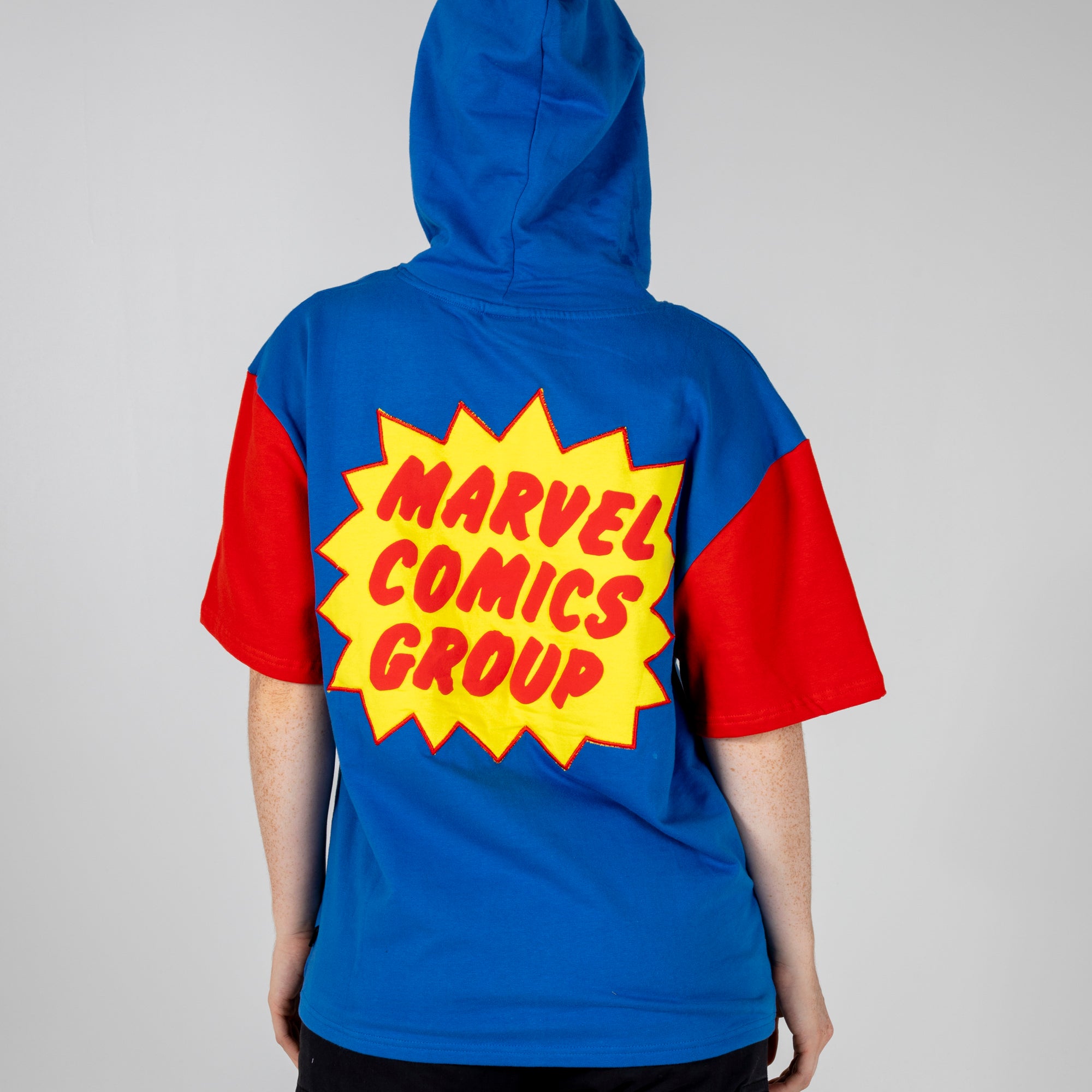 Sweat à capuche à manches courtes rétro Marvel Comics Group