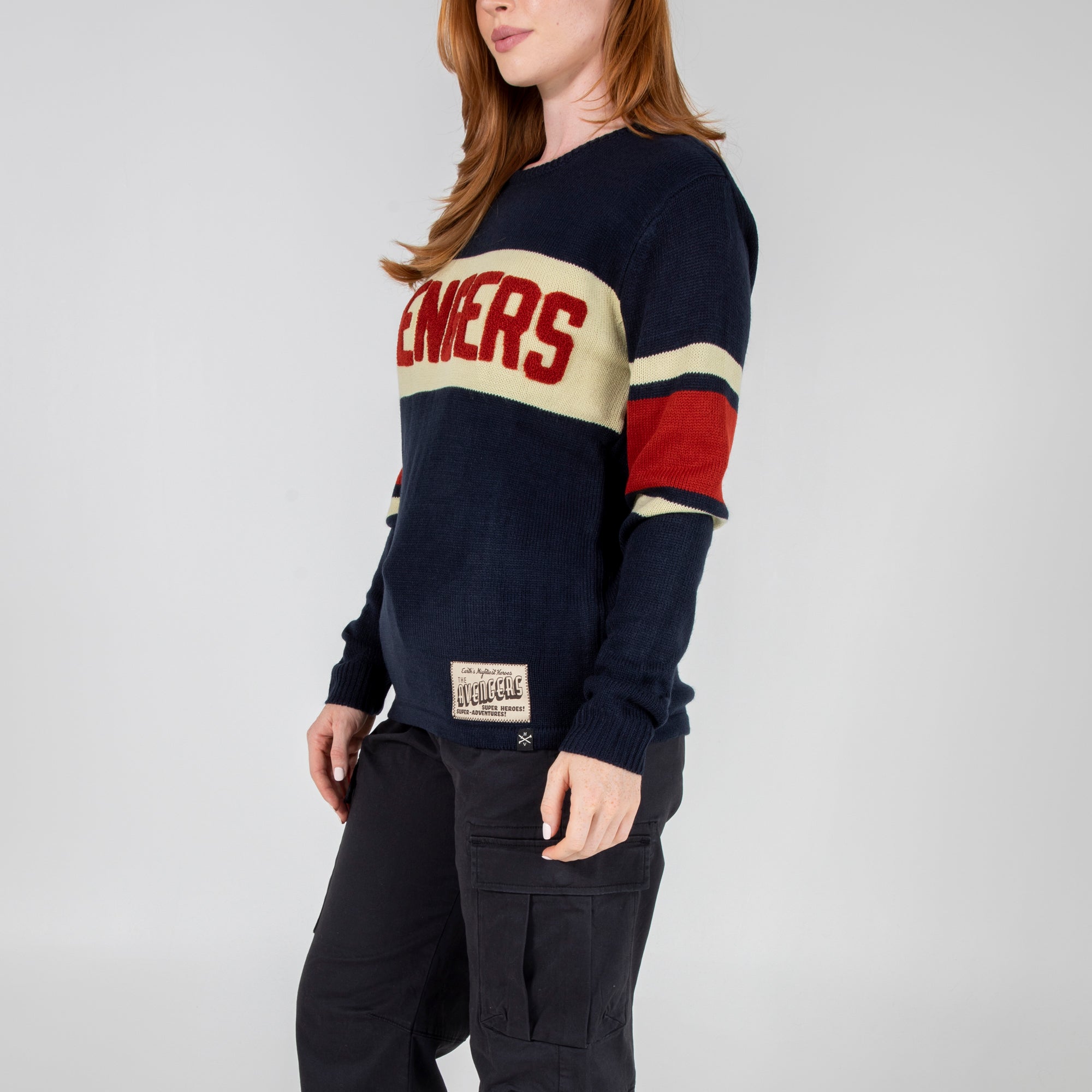 Pull universitaire avec logo Avengers
