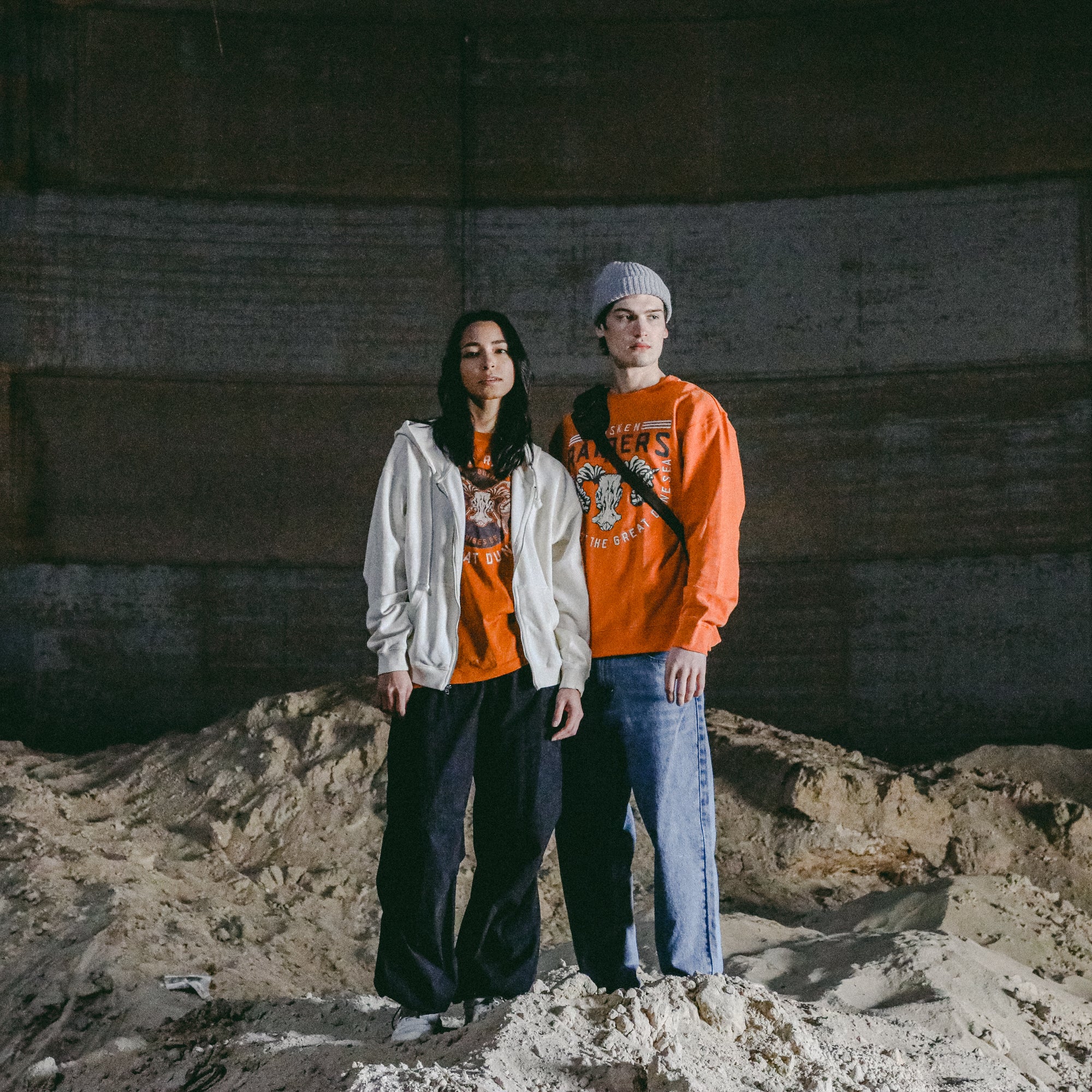 Sweat-shirt orange à col rond Tusken Raiders