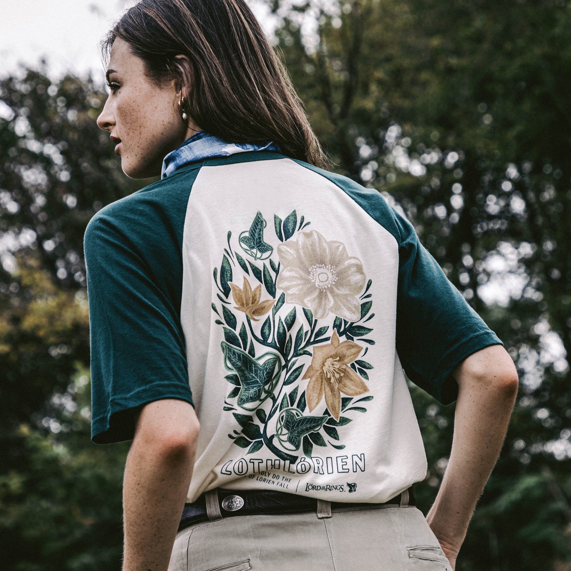 Lothlórien Natural Raglan Tee