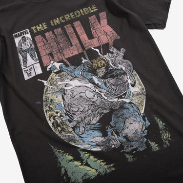 Black t-shirt with 'The Incredible Hulk'  Issue #344 graphic design on a white background
