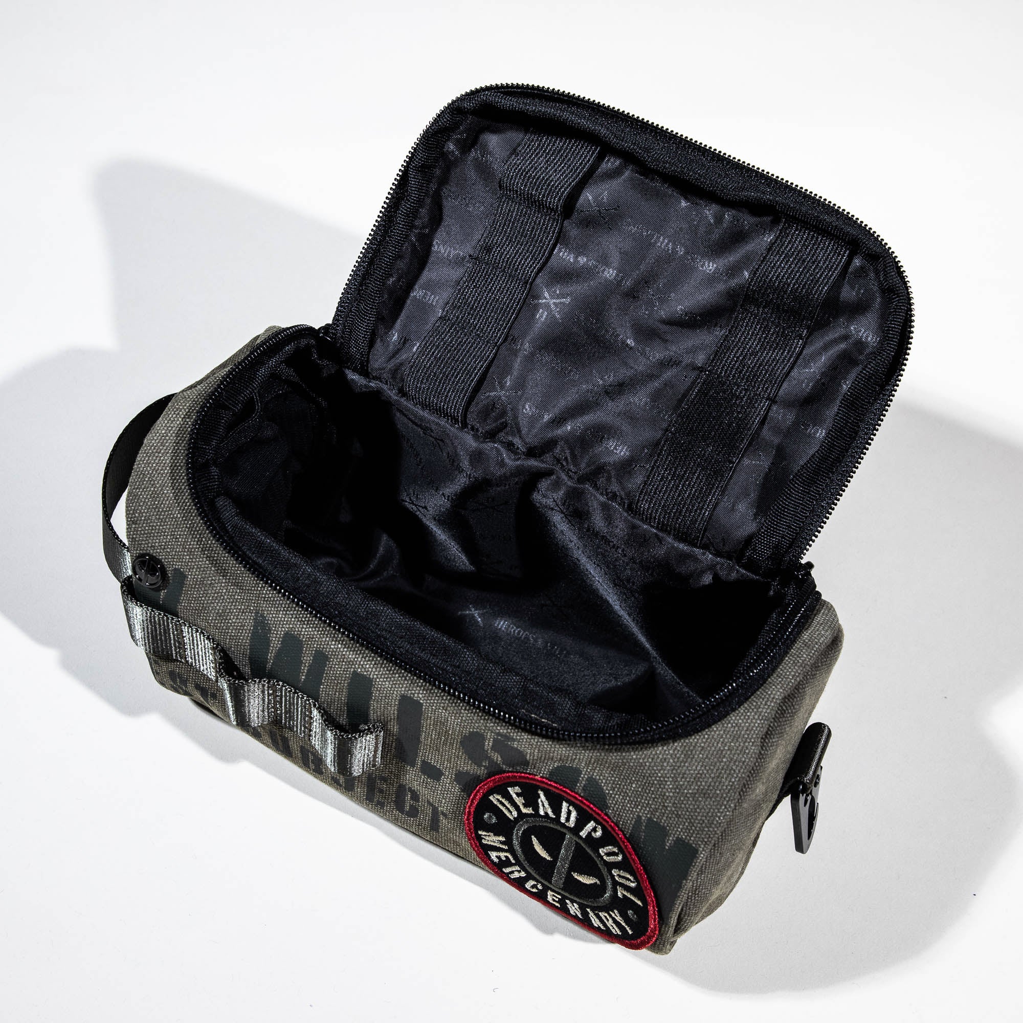 Deadpool Barrel Dopp Kit