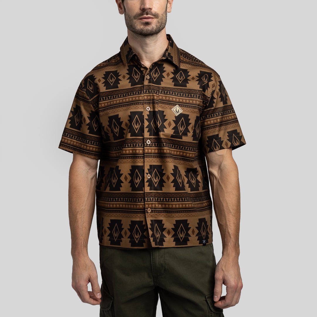 star wars dress shirt Our Universe Wars: The Rise of Skywalker Chambray Women's Woven Button-Up - BoxLunch Exclusive Boba Fett RSVLTS Star Wars "Offworld Watchers"